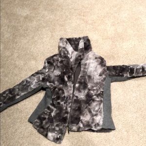 CAbi Women’s Fur Jacket Small